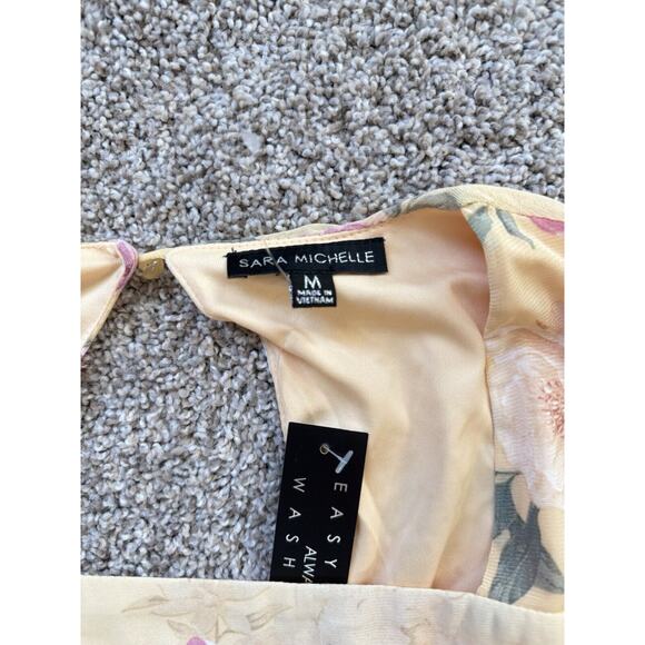 NWT Yellow Floral Beautiful Top Sara Michelle M - Picture 4 of 7